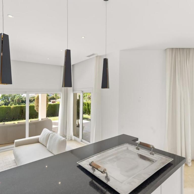 Breathtaking Views From Villa Near Beach - Heated - Villa - 39