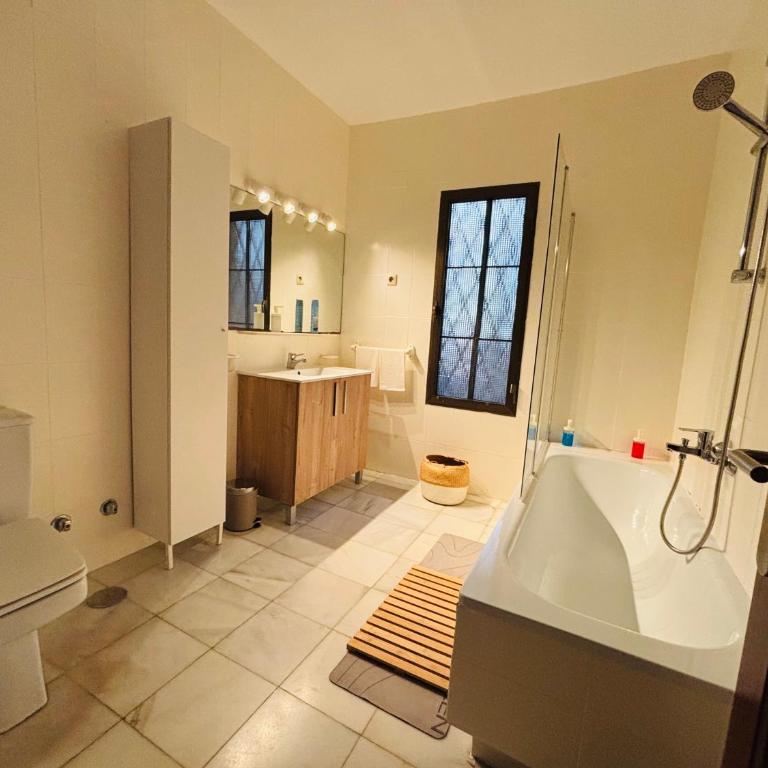 VILLA OASIS PINARES DE SAN ANTÓN -pool, sea, near Málaga city center- - Casa de 5 dormitorios - 17