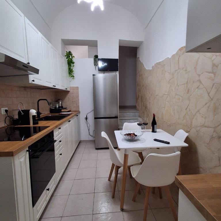 Leolù Home - Two-Bedroom Apartment - 2