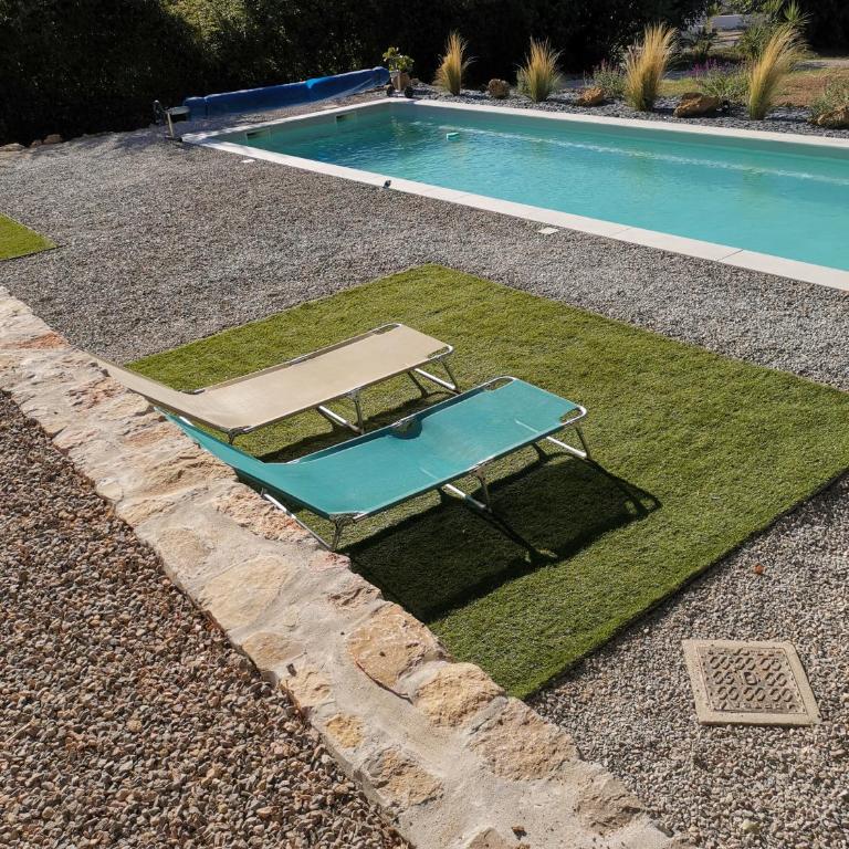 Au domaine d ' Isabelle et André - Suite Lit King-Size - Vue sur Piscine - 4