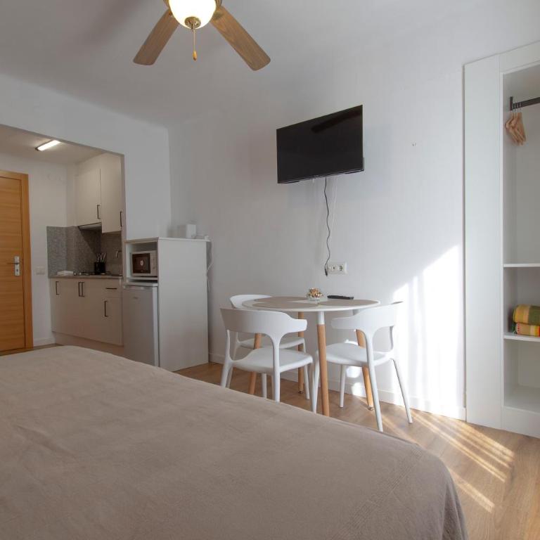 Apartamentos El Sol II - Estudio con balcón - 6