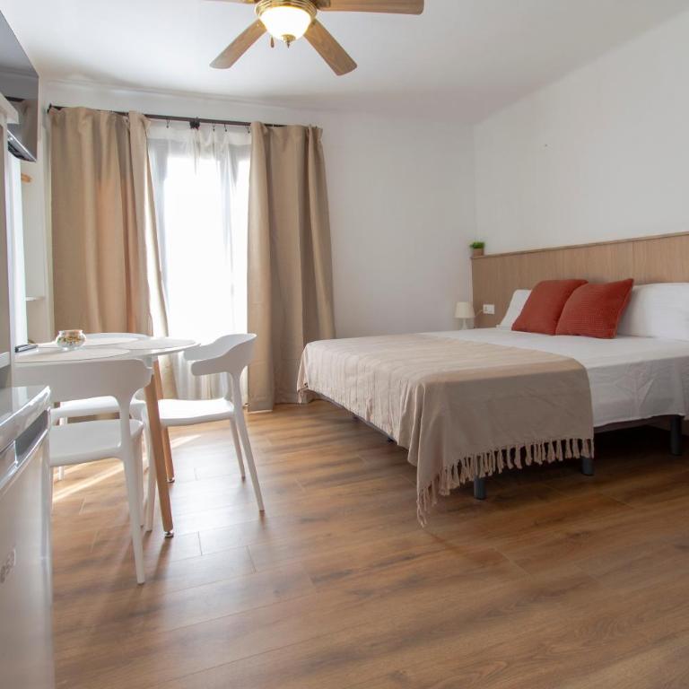 Apartamentos El Sol II - Estudio con balcón - 11
