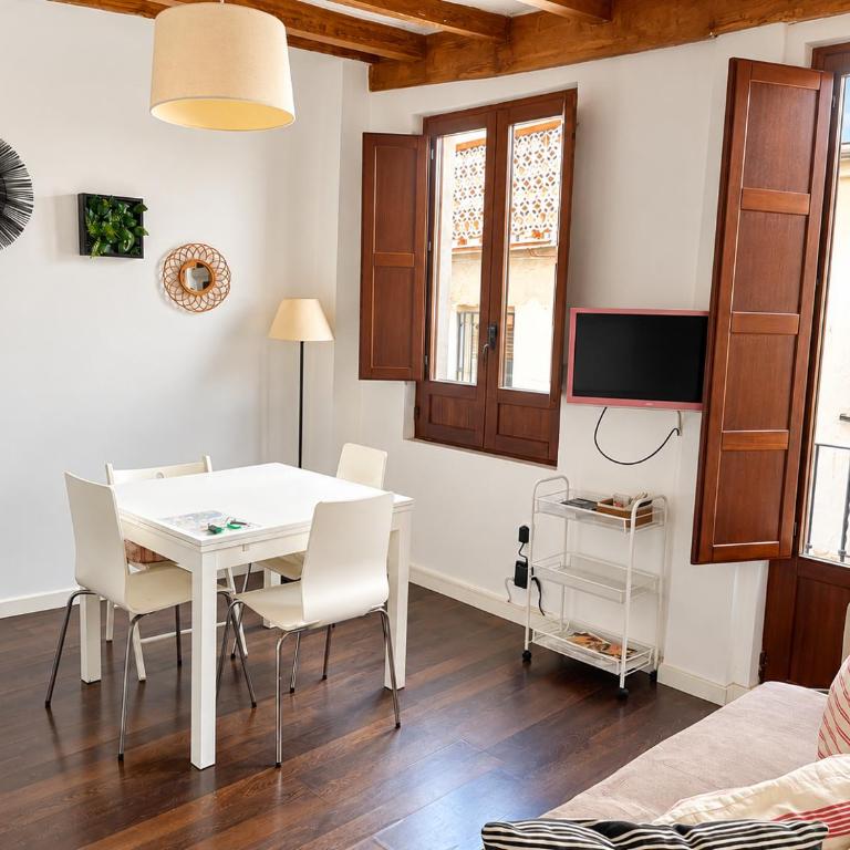 Rodrigo Campo Suites en el centro de Granada y a 10 min de la Alhambra y - Two-Bedroom Apartment - 14
