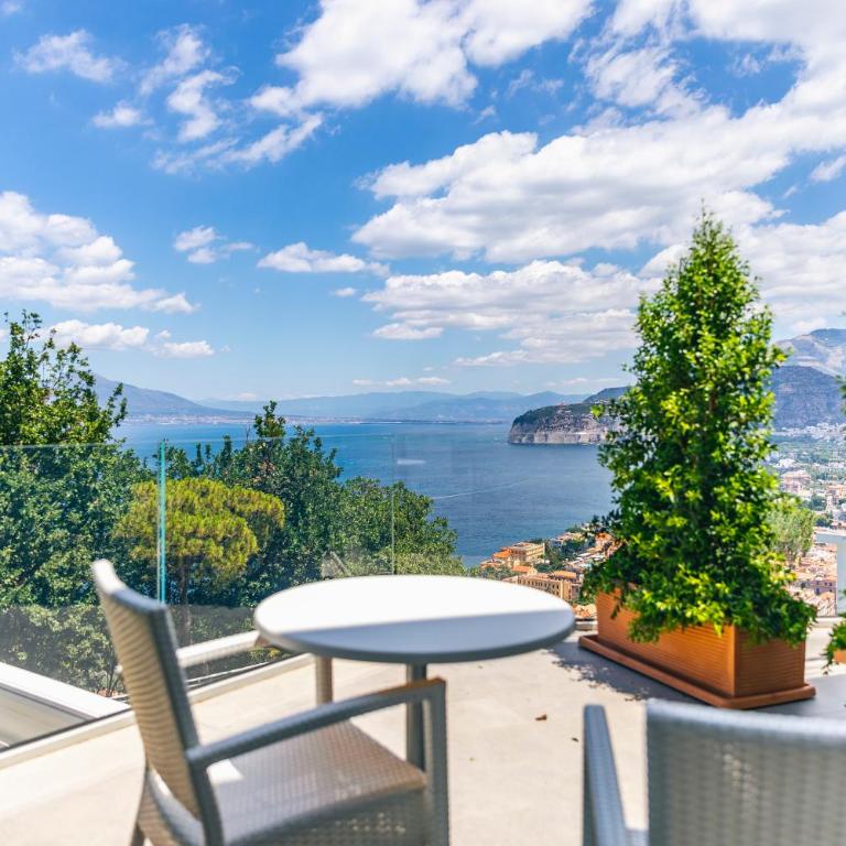 Unique View Villa with Private Pool near Sorrento - Villa with Sea View - 43