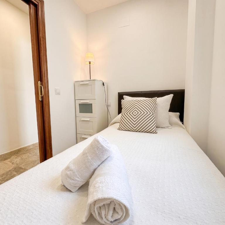Apartamento Ciudad Jardín con PARKING - Apartamento de 3 dormitorios - 24