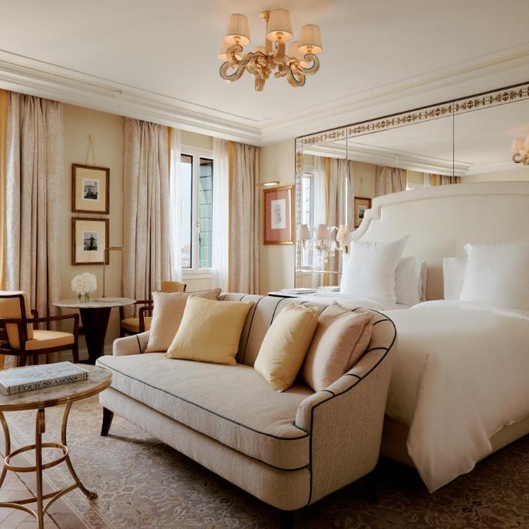 Danieli, Venezia, A Four Seasons Hotel - Premium Lagoon View Room Twin Beds - 1