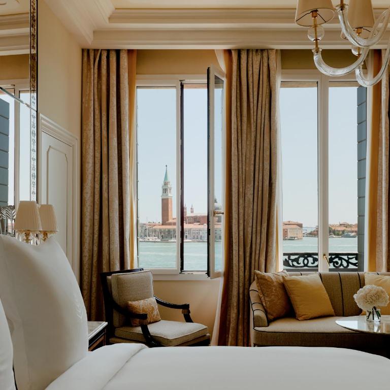 Danieli, Venezia, A Four Seasons Hotel - Premium Lagoon View Room King - 3