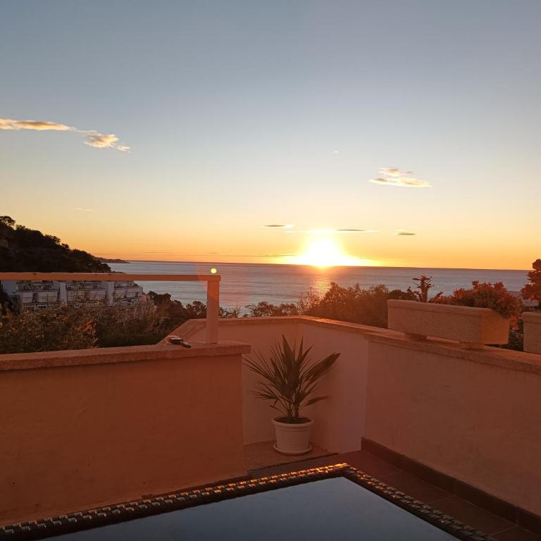 Apartamento con piscina - Tossa - Magníficas vistas al mar - Apartamento de 2 dormitorios - 30