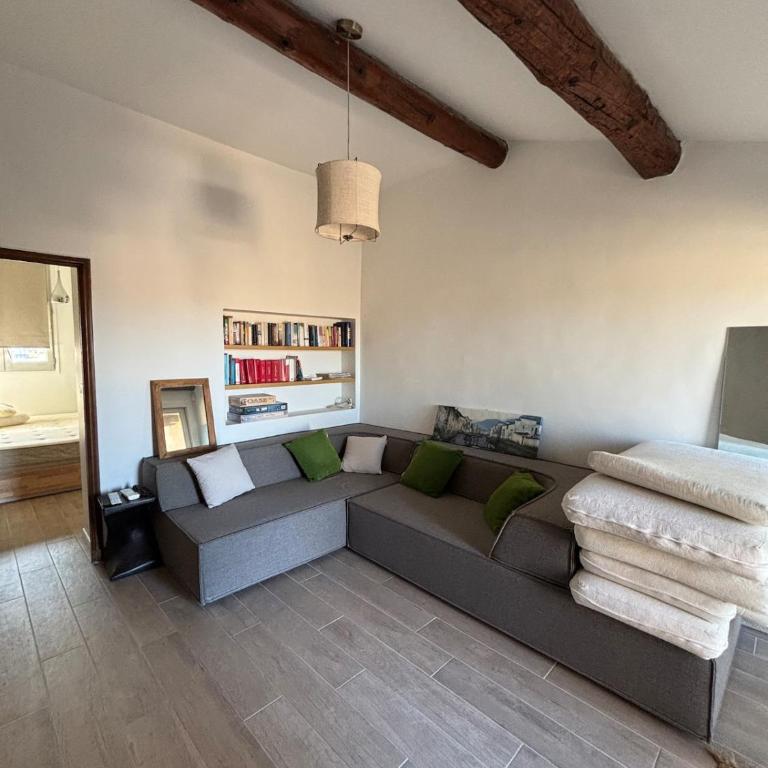 Duplex with terrace and air conditioning - Appartement 2 Chambres - 17