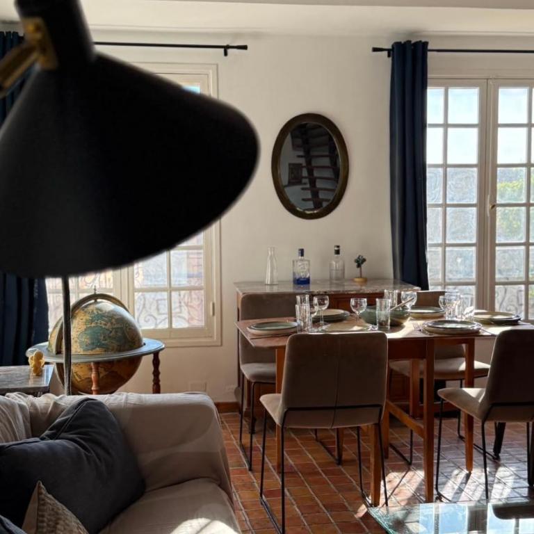 Duplex with terrace and air conditioning - Appartement 2 Chambres - 54