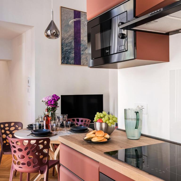 The Best Rent - Colored three-room apartment in the Barberini area - Apartment mit 2 Schlafzimmern - 8