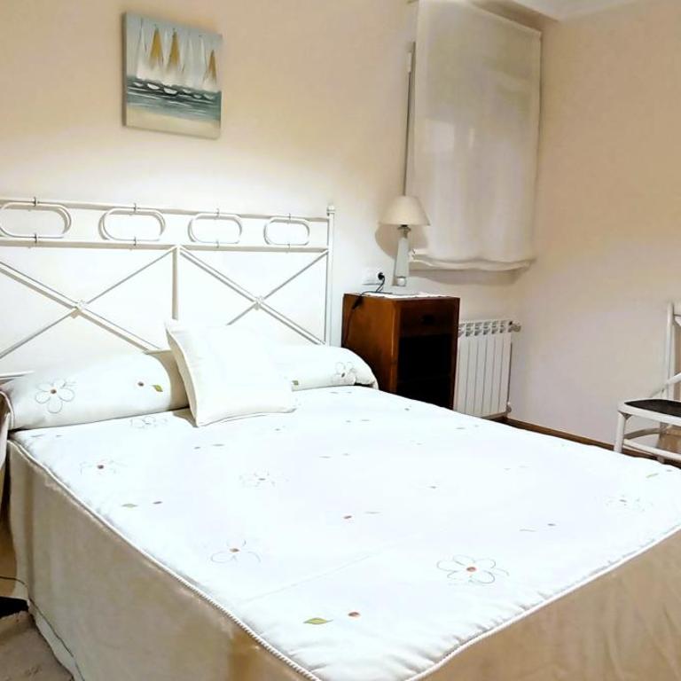 EnFOZ MARINA CENTRO Piscina y Parking - Two-Bedroom Apartment - 19