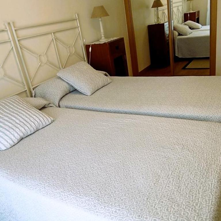 EnFOZ MARINA CENTRO Piscina y Parking - Two-Bedroom Apartment - 30