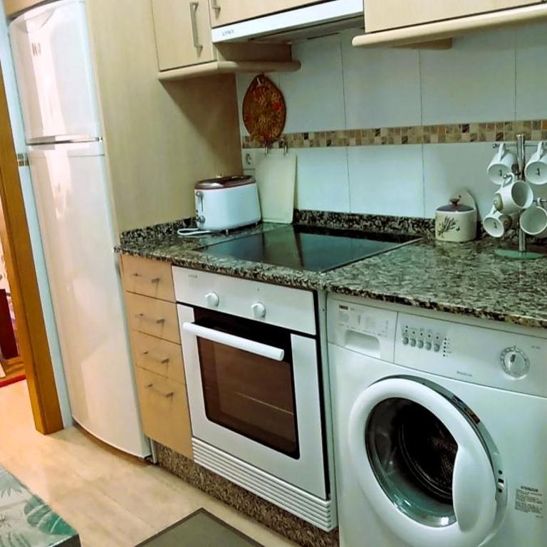 EnFOZ MARINA CENTRO Piscina y Parking - Two-Bedroom Apartment - 33