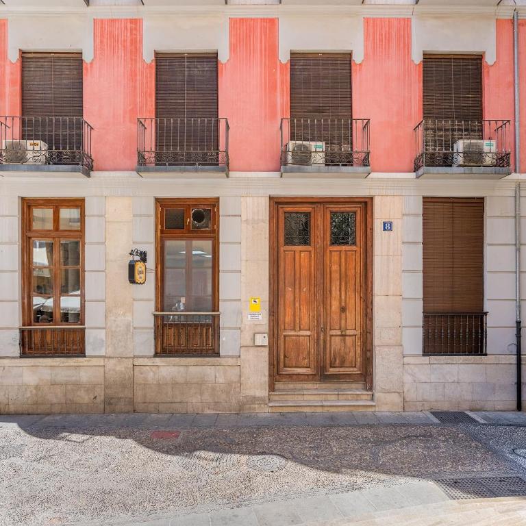 Edificio Histórico en el Centro de Granada cerca de la Catedral y principales puntos de interés - Apartamento de 2 dormitorios - 38