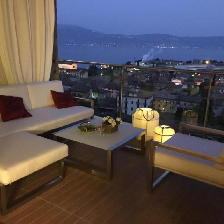 Aurora Elegant Lake View Apartment - Casa con 2 Camere da Letto - 17