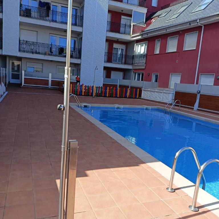EnFOZ MARINA CENTRO Piscina y Parking - Two-Bedroom Apartment - 2