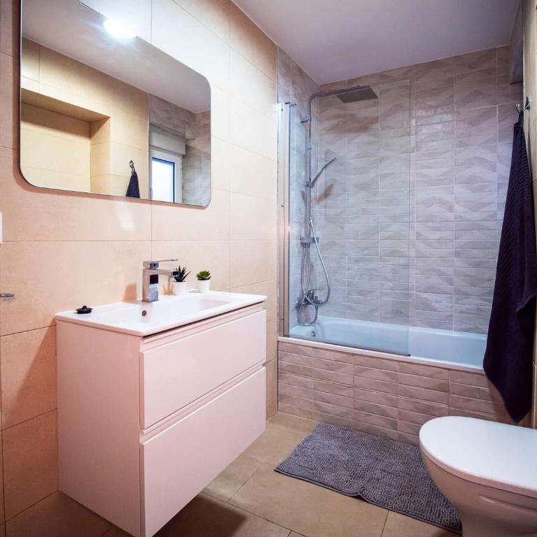 Spacest - Carrer de Just Vilar B - Appartamento - 16