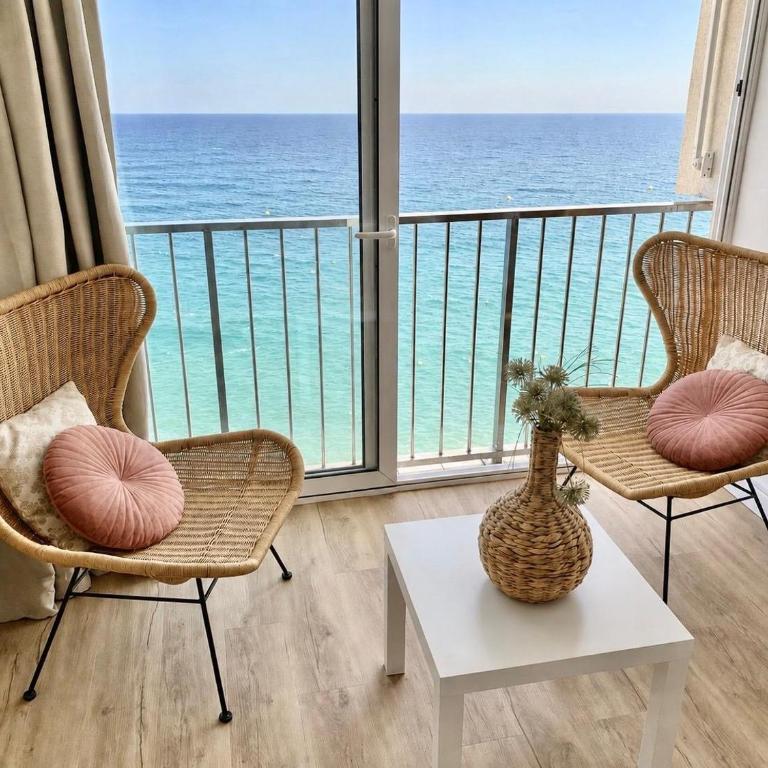 Little Beach Sky Studio - Studio with Sea View - 3