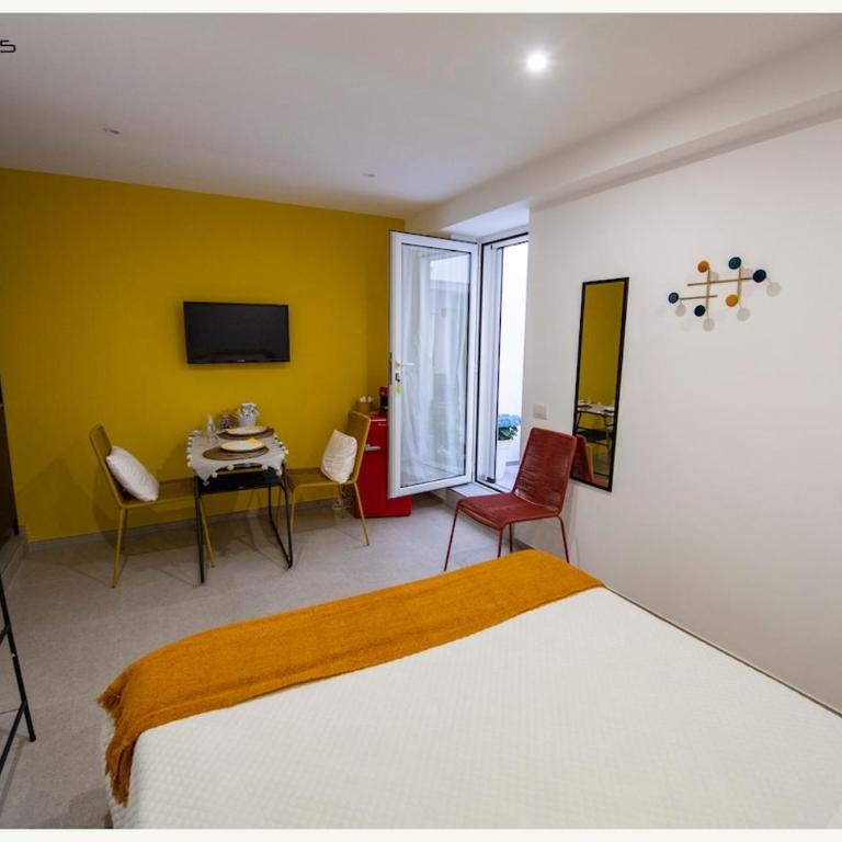Dimora dei colori - Appartamento Deluxe con 1 Camera da Letto e Vista Giardino - 8