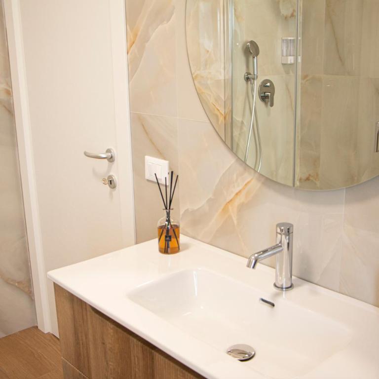 NuLia House - Oasi di Relax - Two-Bedroom Deluxe Apartment - 12