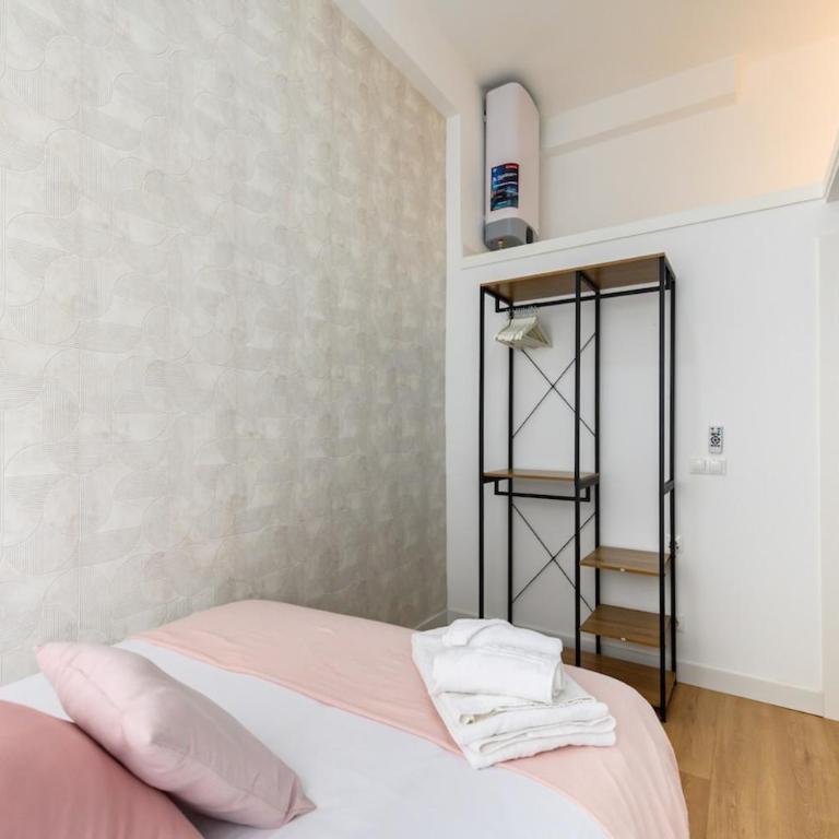 Luis Cernuda, 5 dormitorios - Apartment - 23