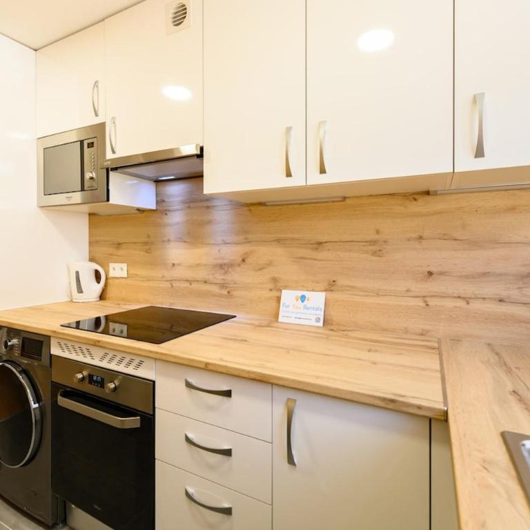 Luis Cernuda, 5 dormitorios - Apartment - 31