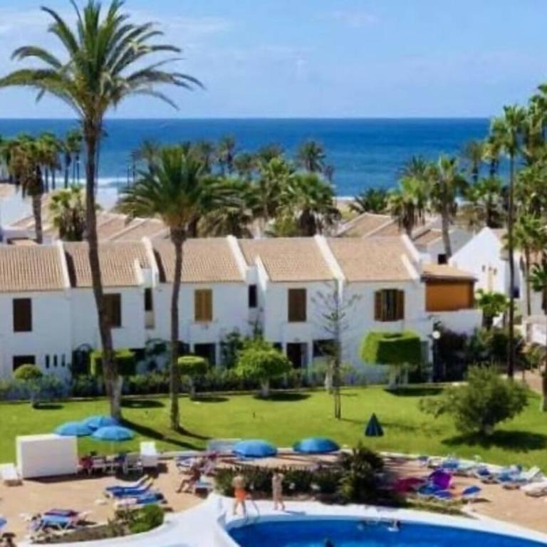 Penthouse Las Americas - Three-Bedroom Apartment - 36