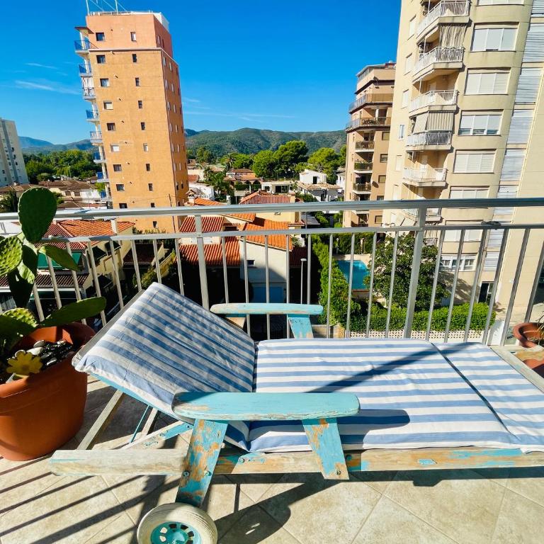 Gandia Beach - Two-Bedroom Apartment with Mountain View - 15