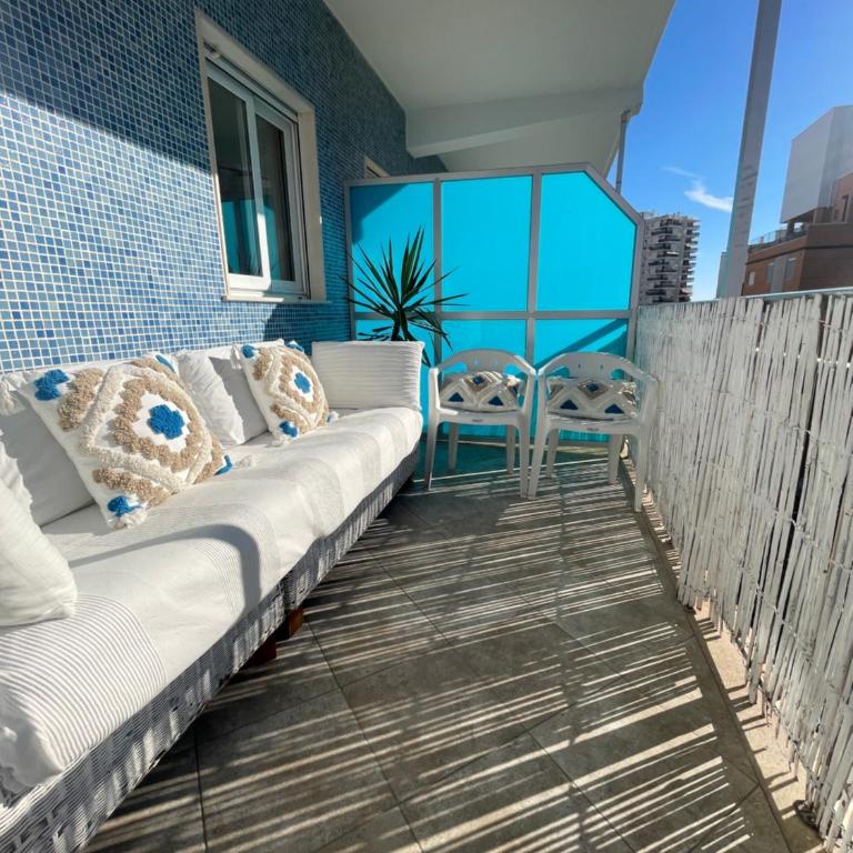 Gandia Beach - Two-Bedroom Apartment with Mountain View - 1