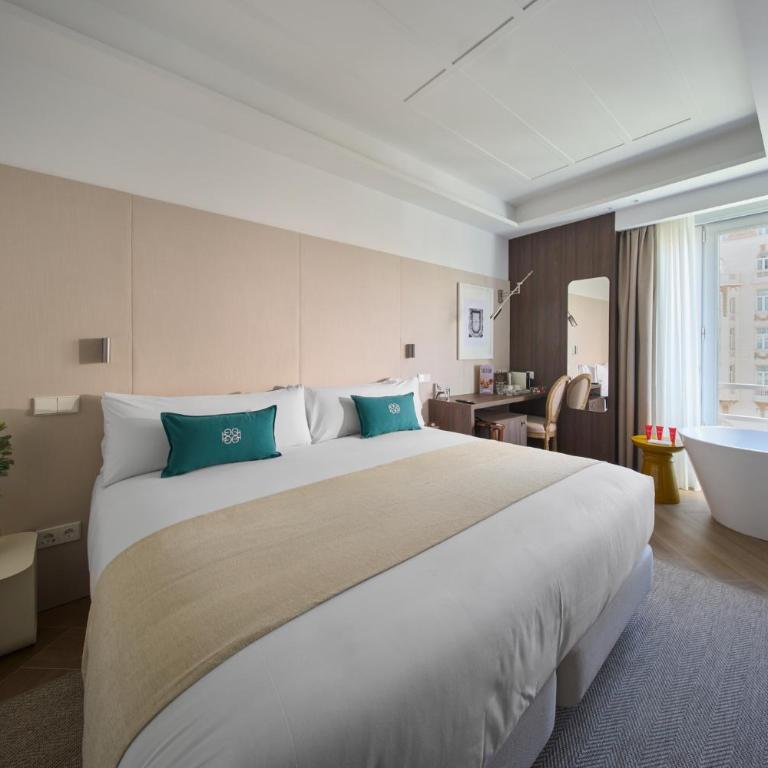 Glinter Plaza de las Cortes - Habitación Doble Deluxe con vistas a la ciudad - 1 o 2 camas - 8