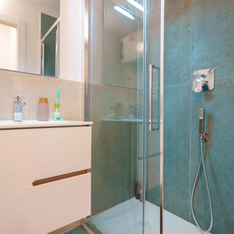 Nettuno Boutique Stay - Historic centre Bologna - Zimmer mit Queensize-Bett - 10