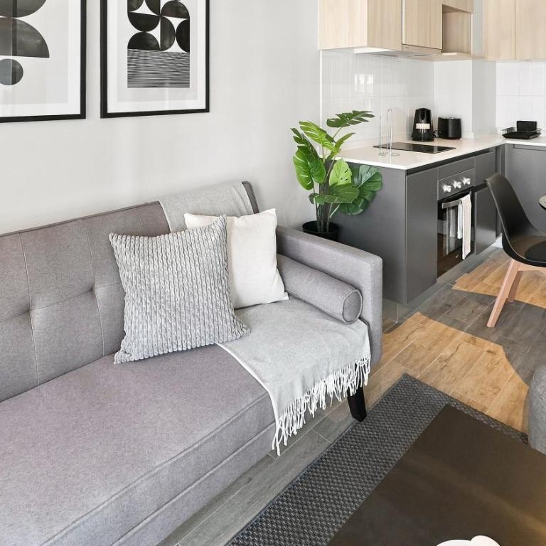 Oceana Suites Toesca - One-Bedroom Apartment with City View - 7