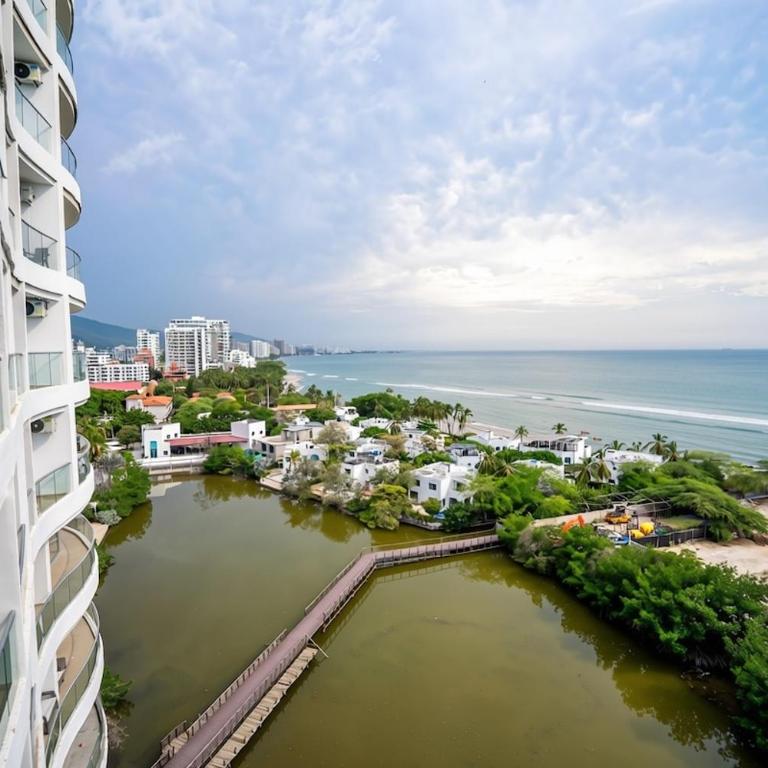 Vista al mar, acceso directo a playa y piscina - Apartamento de 1 dormitorio - 8