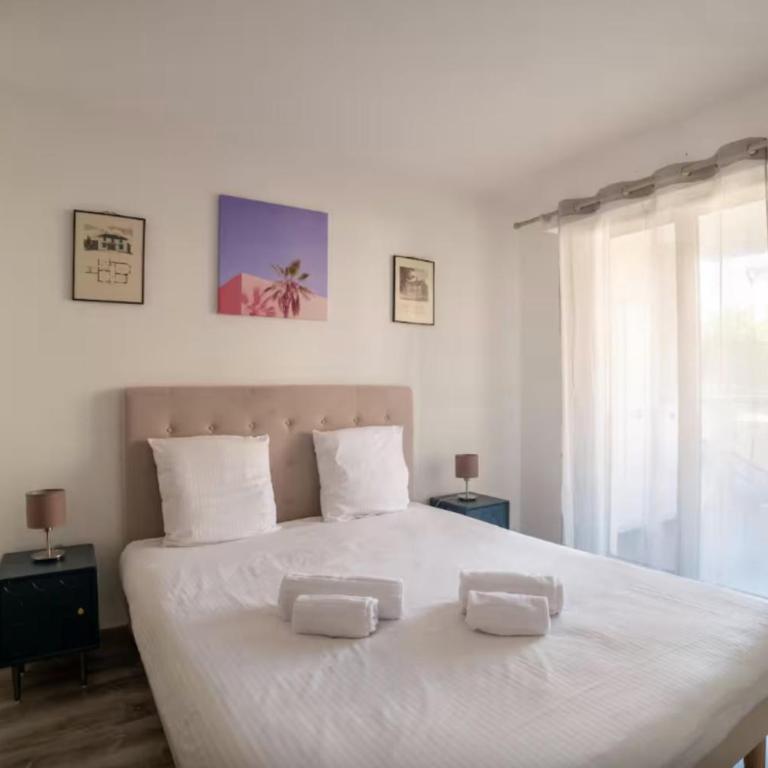 Appartement moderne avec terrasse et parking - Appartement - 7
