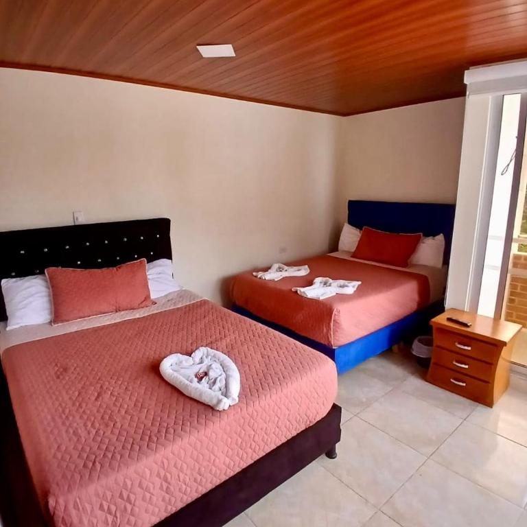 Hotel Campestre Buena Vista Desayuno incluido - Habitación Familiar con baño privado - 2