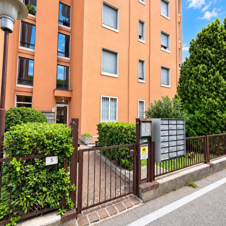 GARDA PEARL - Trilocale di Design con Ascensore vista Lago - Appartamento con 2 Camere da Letto e Vista Lago - 20