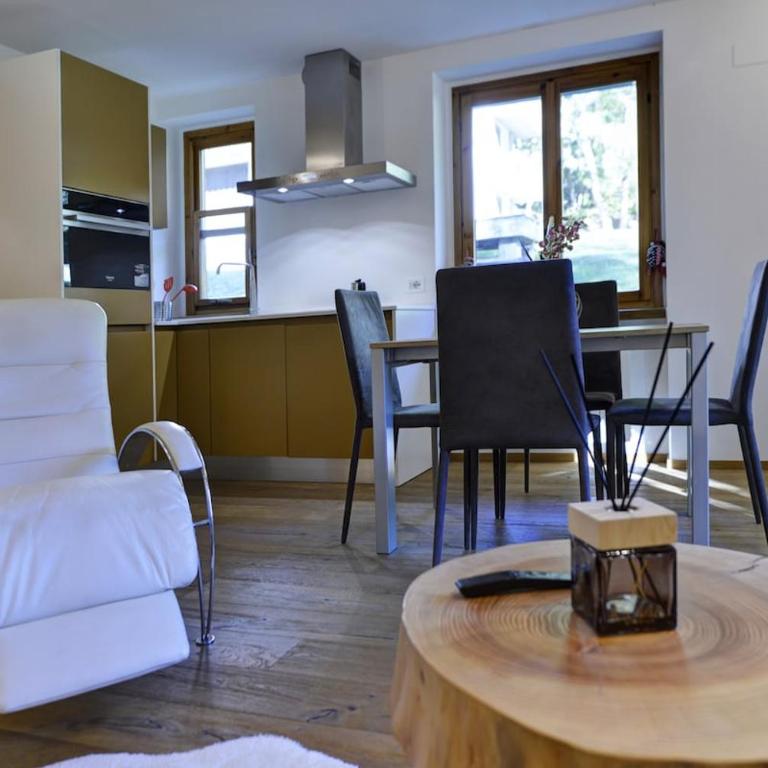 Casa Margherita - Giardino privato a Courmayeur - Appartamento con 1 Camera da Letto, Balcone e Vista Montagna - 11