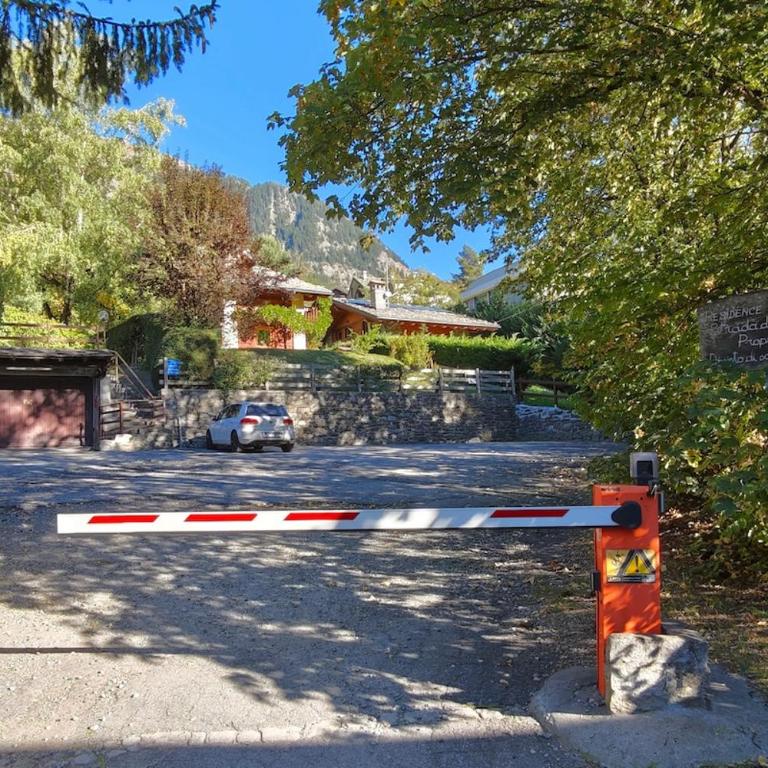 Casa Margherita - Giardino privato a Courmayeur - Appartamento con 1 Camera da Letto, Balcone e Vista Montagna - 15