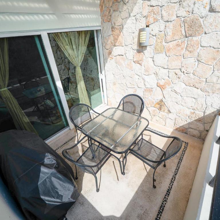 Penthouse 2BR Private Jacuzzi - 3 Blocks to Beach - Appartement 2 Chambres - 15