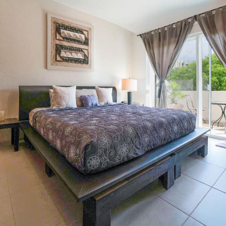 Penthouse 2BR Private Jacuzzi - 3 Blocks to Beach - Appartement 2 Chambres - 20