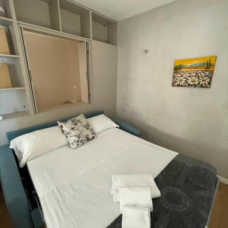 Noah Suite & Apartments - King Room with Sea View - 23