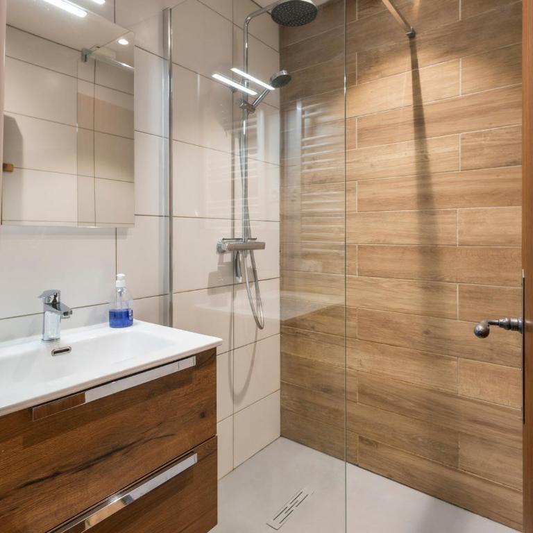 Confortable 3 pièces, 6 personnes, animaux admis - Apartment mit 2 Schlafzimmern - 14