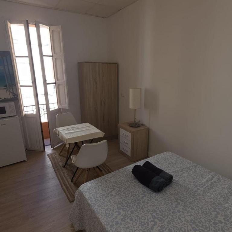 Rooms Prado Gandia - Habitación Doble con balcón - 3