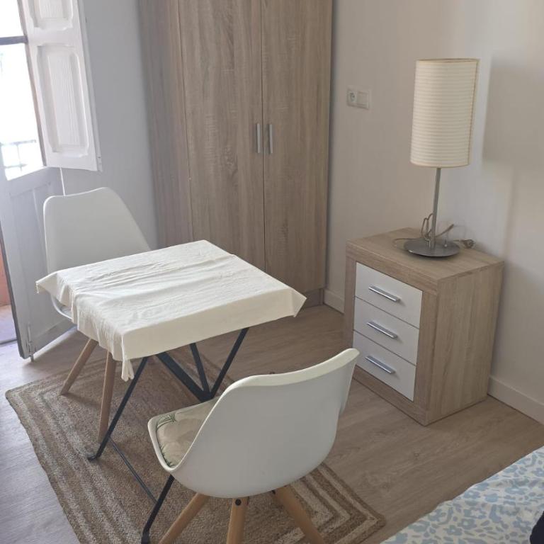 Rooms Prado Gandia - Habitación Doble con balcón - 10