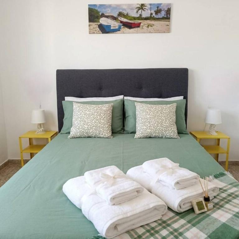 Apartamento RenTenerife Sand & Sea - El Medano - One-Bedroom Apartment - 1
