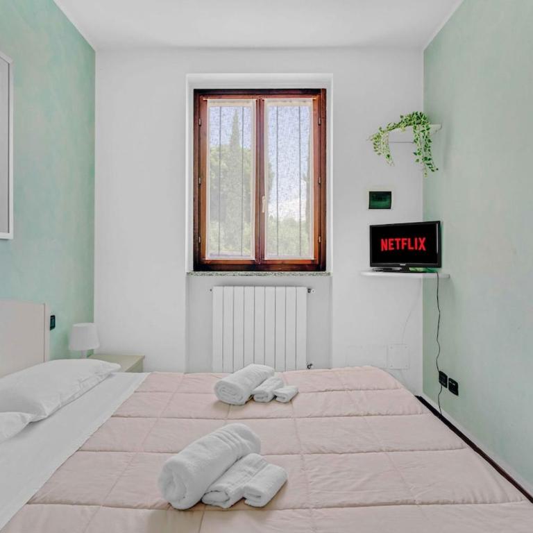 - Piscina e parcheggio - Casa a pochi passi dal Lago - One-Bedroom Apartment with Pool View - 2