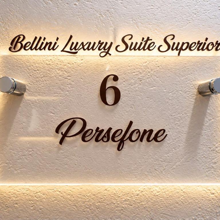 BELLINI JACUZZI SUITE Catania - Camera Matrimoniale Deluxe con Balcone - 5