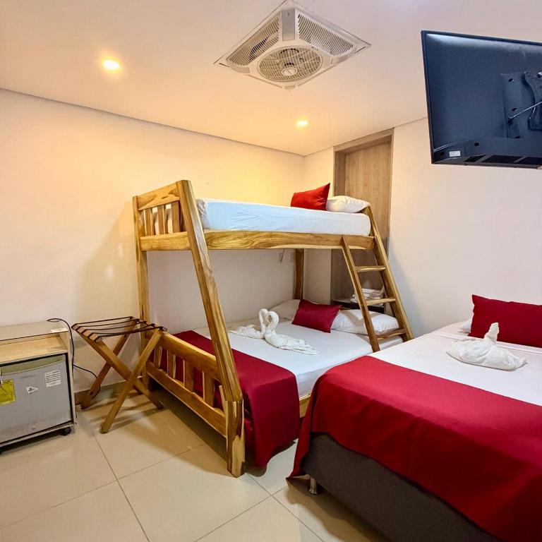 Hotel Carolina Del Mar - Habitación cuádruple - 1