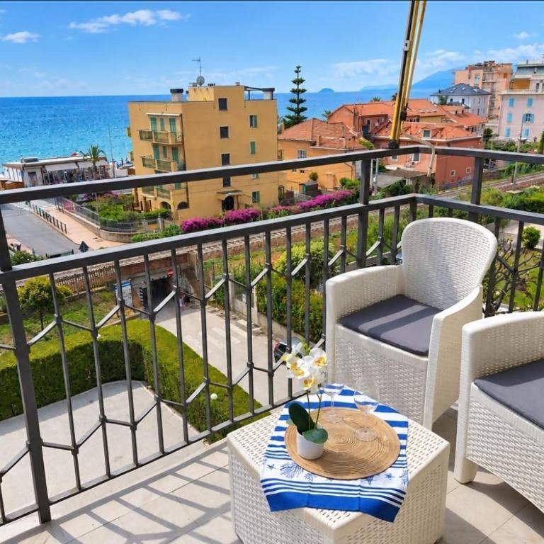 La casa di Giuly, vista mare, parcheggio privato. - Appartamento con Vista Mare - 1